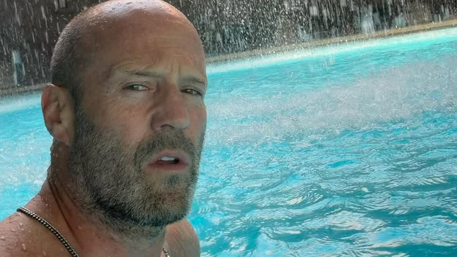 İngiliz oyuncu Jason Statham, Antalya'da tatil yapıyor