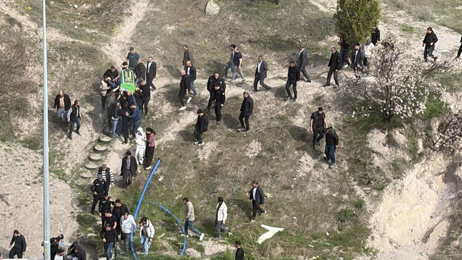 Kayıp olarak aranıyordu; dağlık alanda ölü bulundu