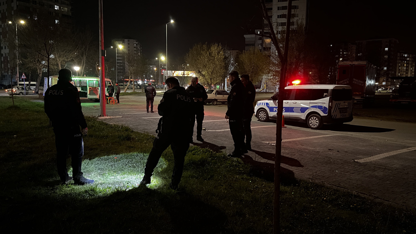 Kayseri'de laf atma kavgası: 4 yaralı