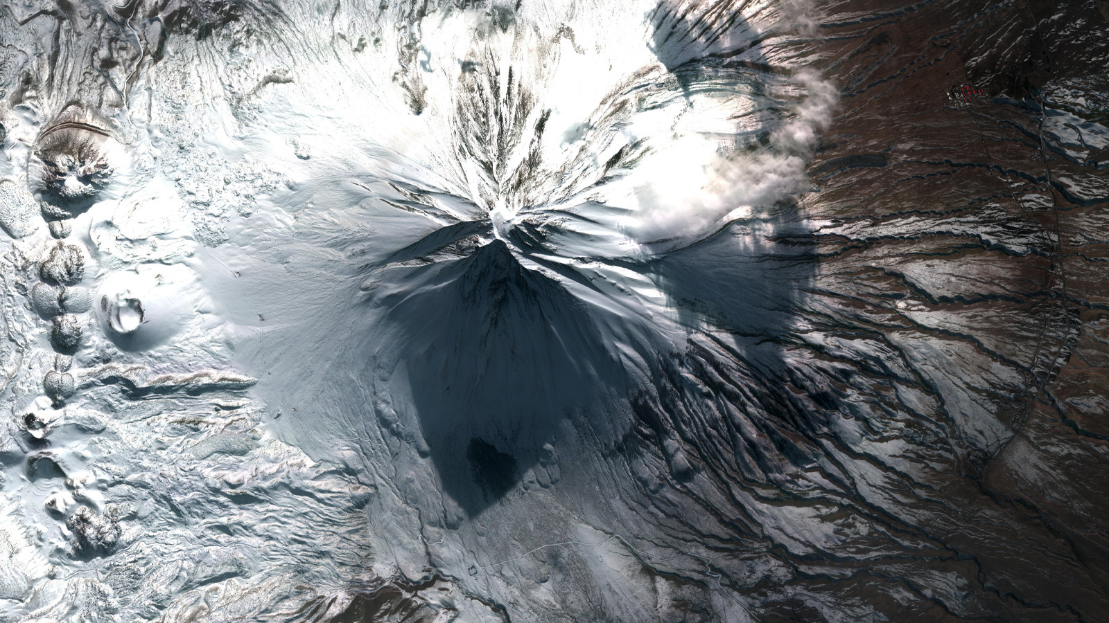 MSB, Ağrı Dağı'nın Göktürk-2B ile çekilen fotoğrafını paylaştı