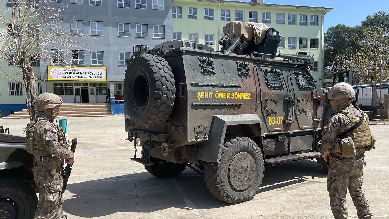 Şanlıurfa'daki okul saldırısı Türkiye’yi ayağa kaldırdı: Dersler iptal, öğretmenler iş bırakıyor