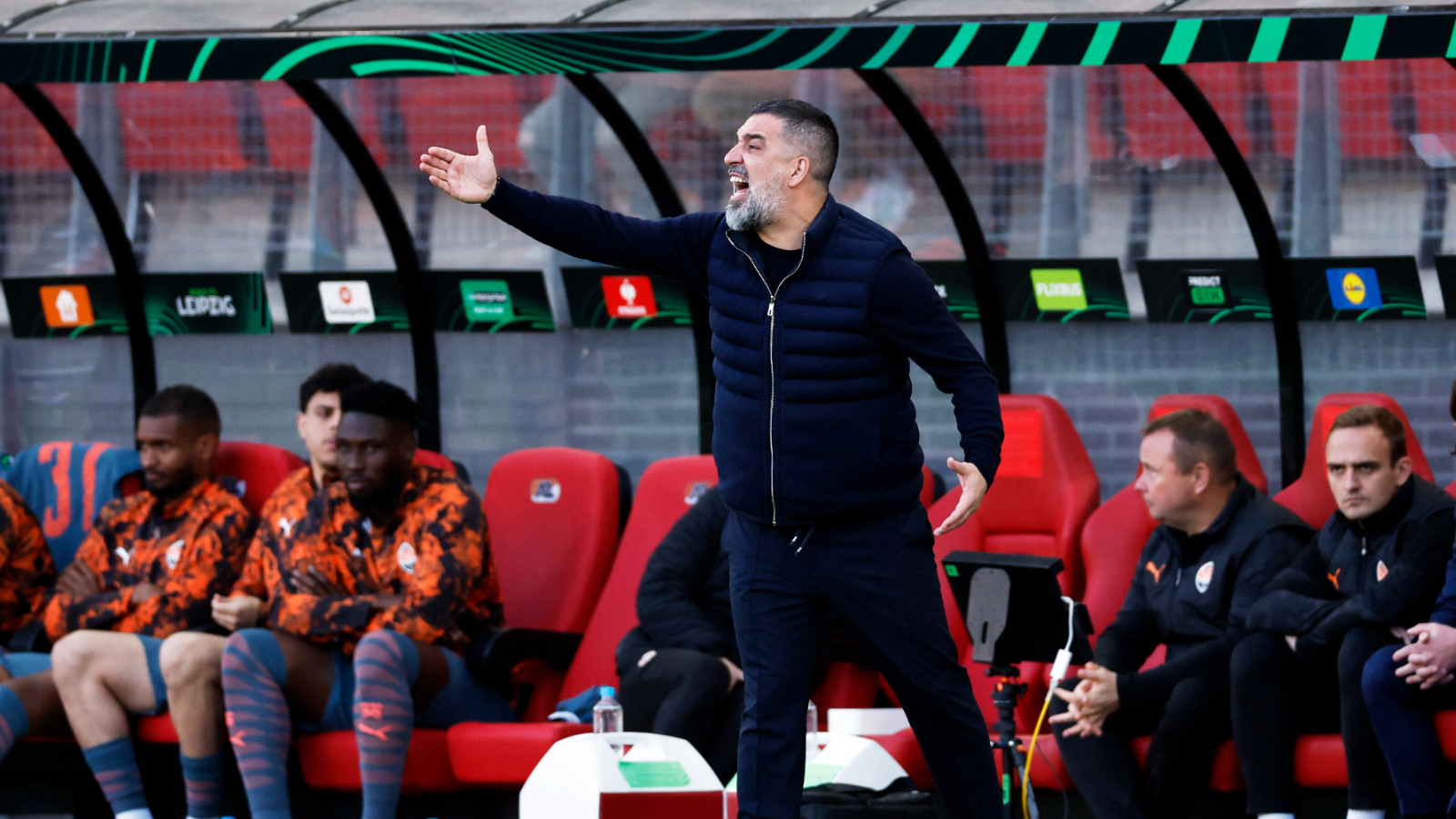 Arda Turan'ın takımı Konferans Ligi'nde yarı finalde!