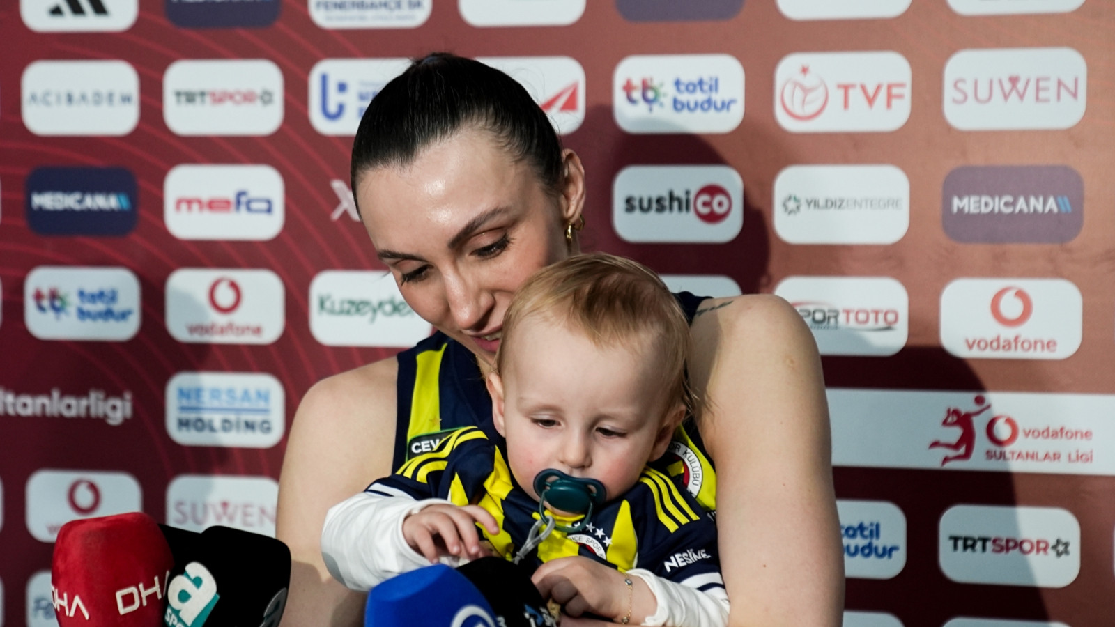 Aslı Kalaç: Sezonu şampiyonlukla bitireceğiz