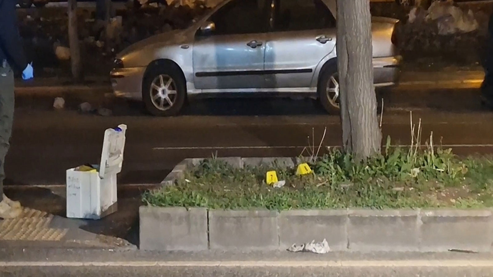 Diyarbakır'da dehşet! Eşini öldürüp, kızını yaraladı