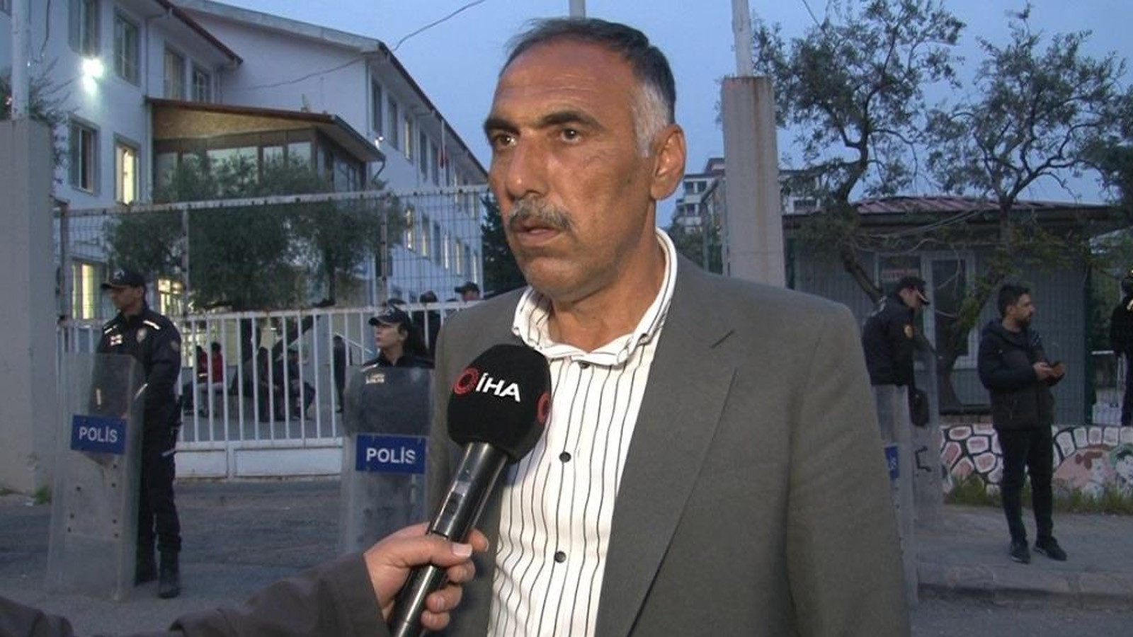 Kahramanmaraş saldırısına ilişkin mahalle muhtarı konuştu: Öğretmen çocukların üzerine kapanmıştı