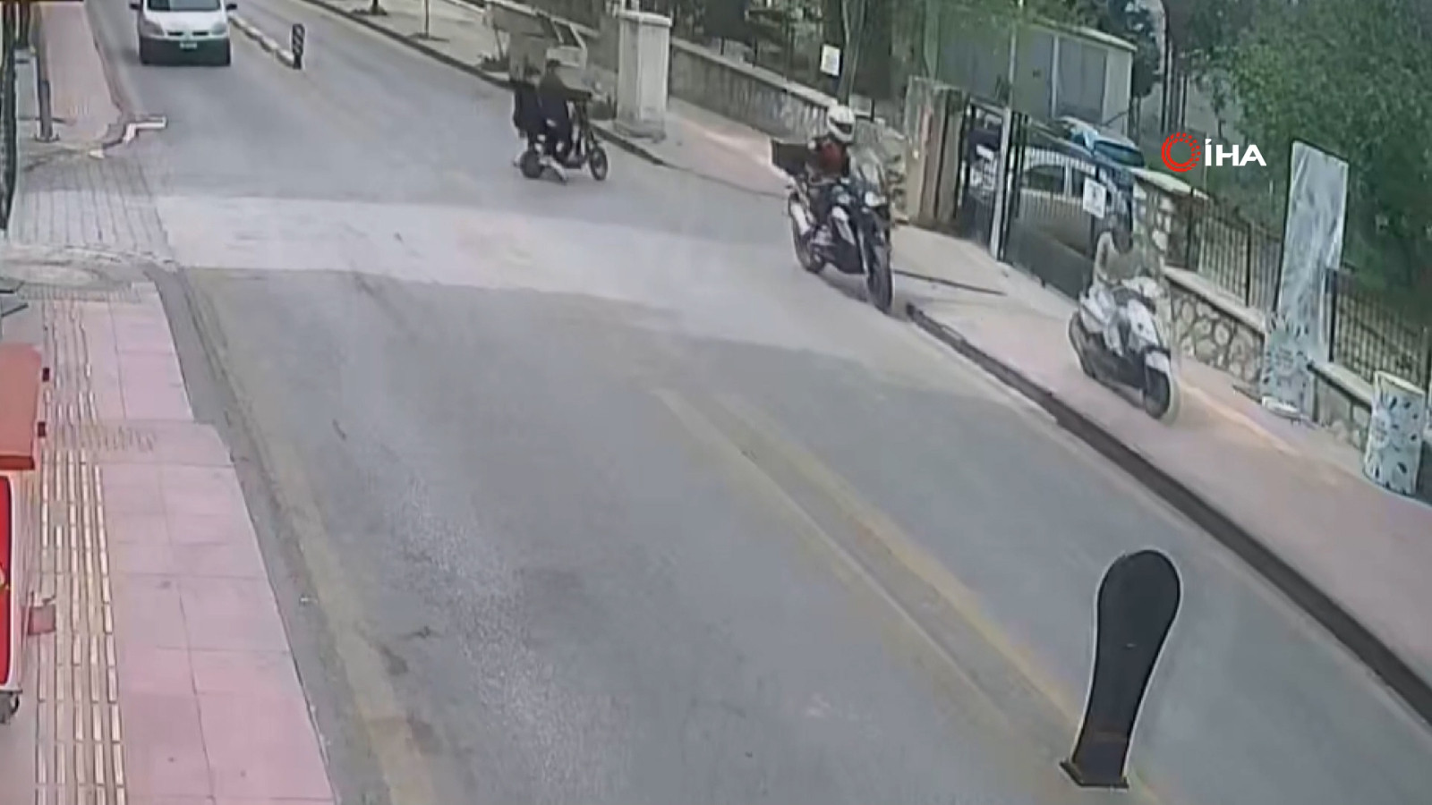 Kaldırımdan kaçtı, 500 bin liradan oldu