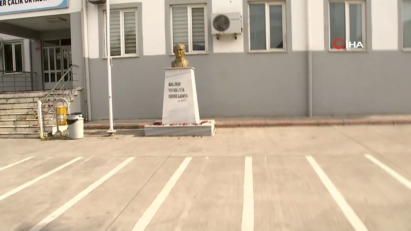 Saldırının olduğu okulda sessizlik hakim