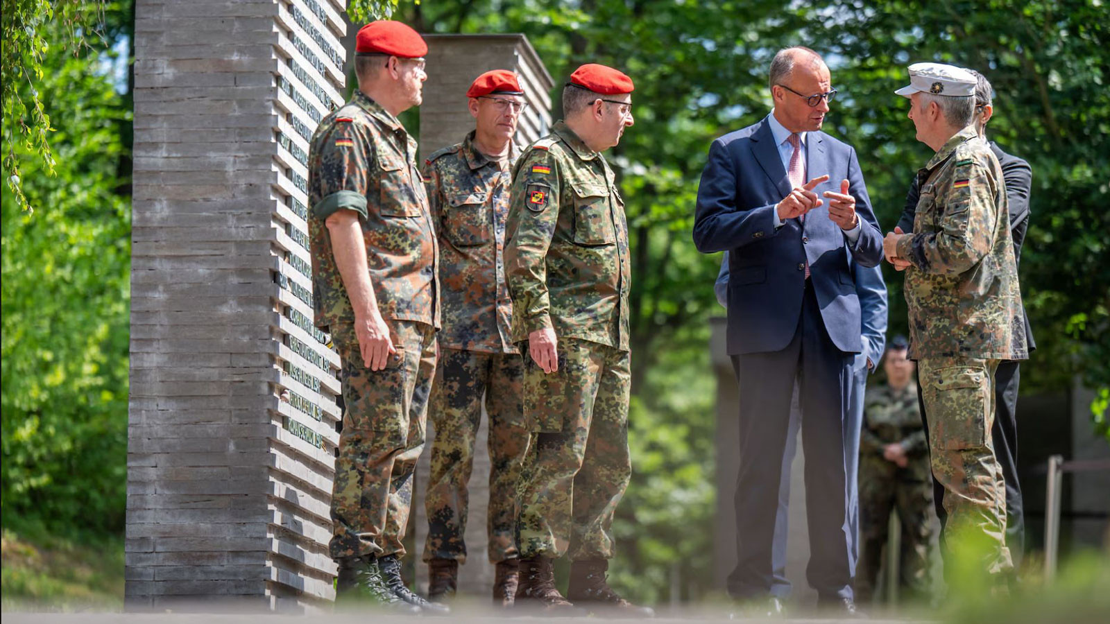 ABD'siz nükleer troyka, Almanya, İngiltere, Fransa ortaklığı