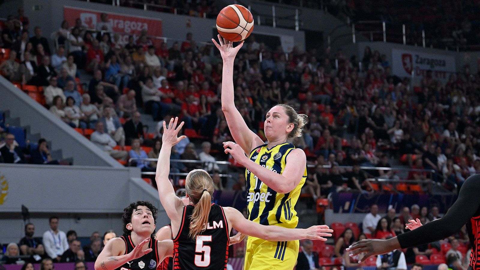 Fenerbahçe Opet, Kadınlar Euroleague'de finale yükseldi