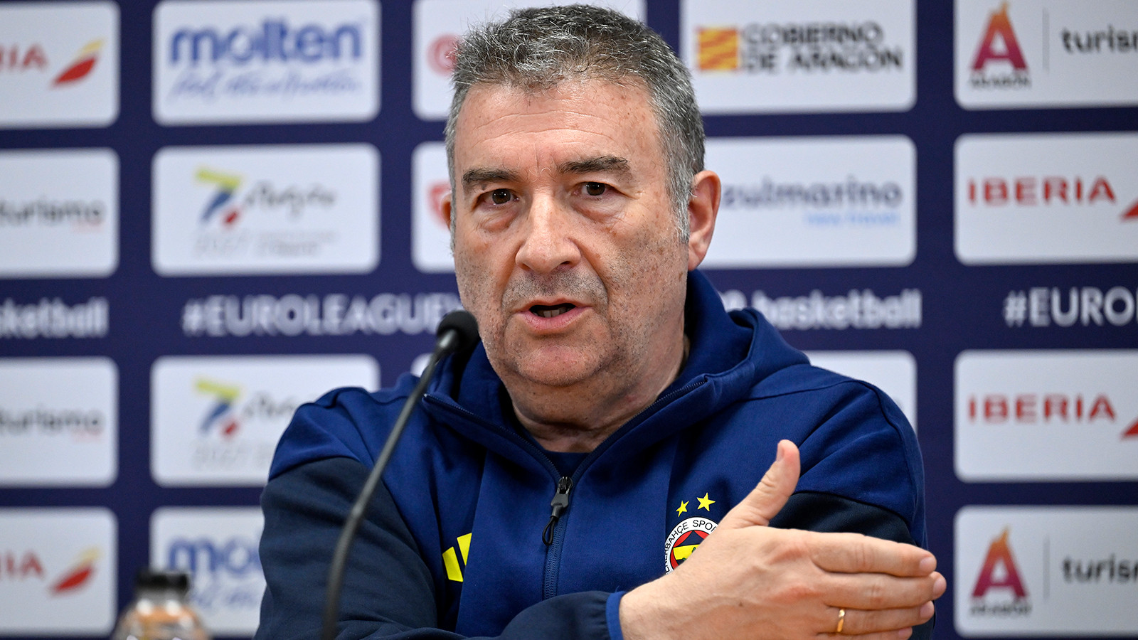 Fenerbahçe Opet Başantrenörü Miguel Mendez: "Çok büyük bir kulübü temsil ediyoruz"