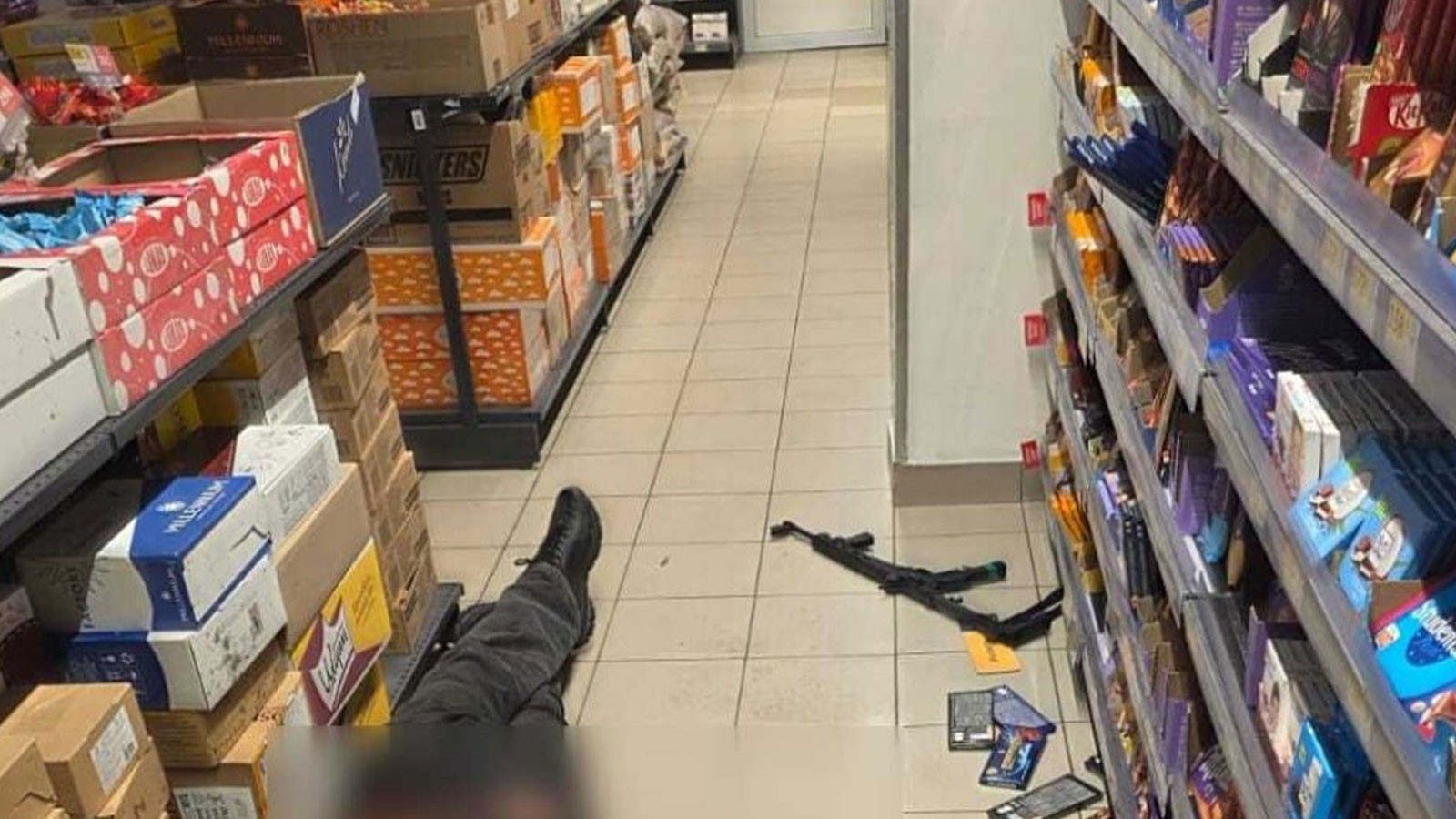 Kiev'de kimliği belirsiz bir kişi dehşet saçtı: 5 ölü, 10 yaralı