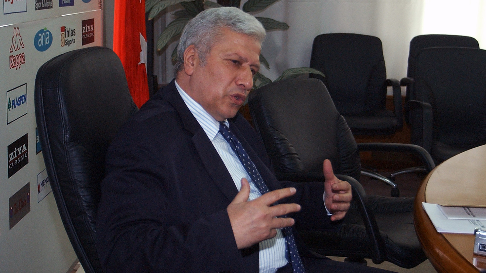 Trabzonspor'un eski başkanı Atay Aktuğ hayatını kaybetti