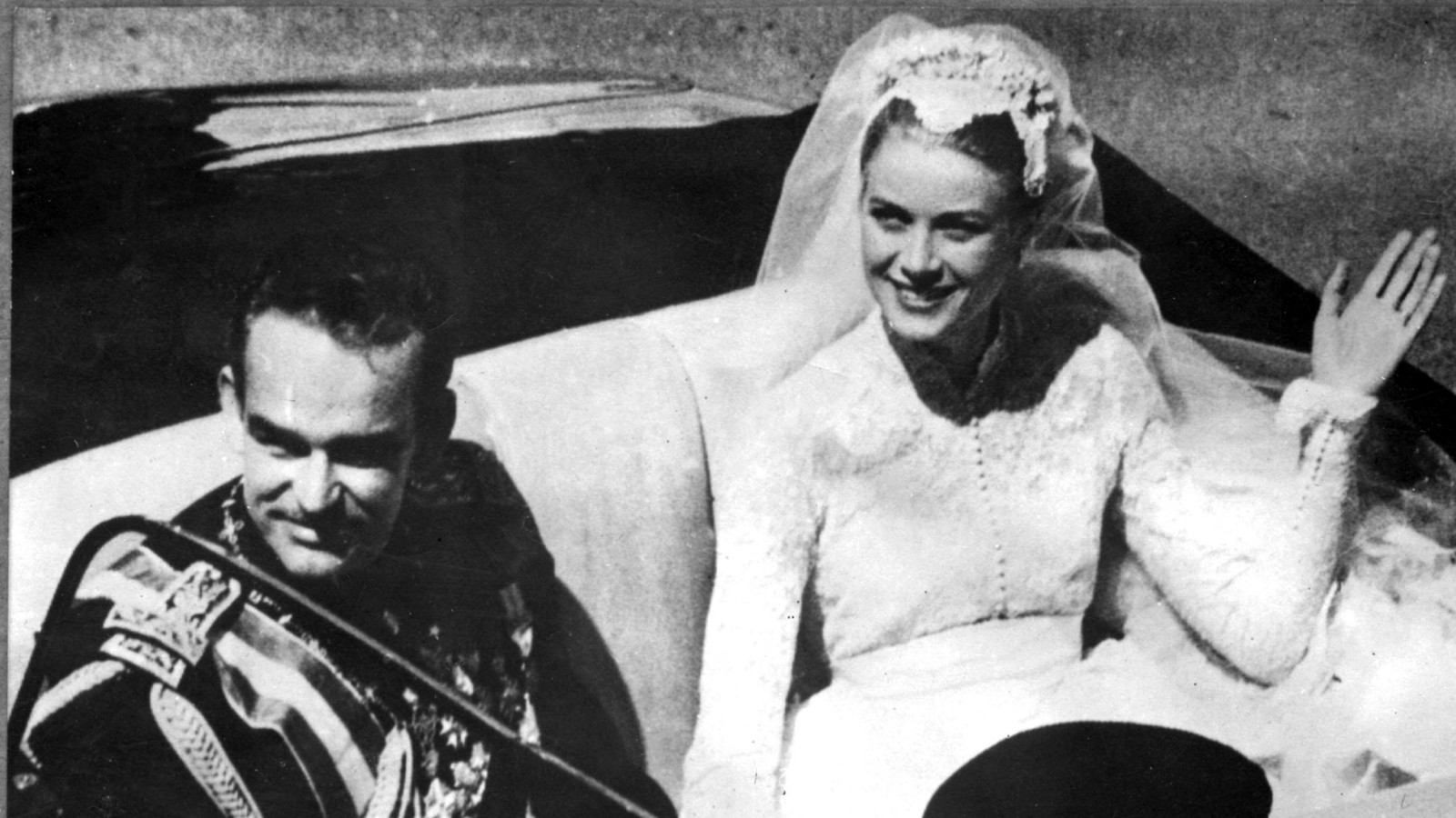 70 yıl önce yapılan bir düğün genç kızların hayallerindeki gelinliği değiştirdi