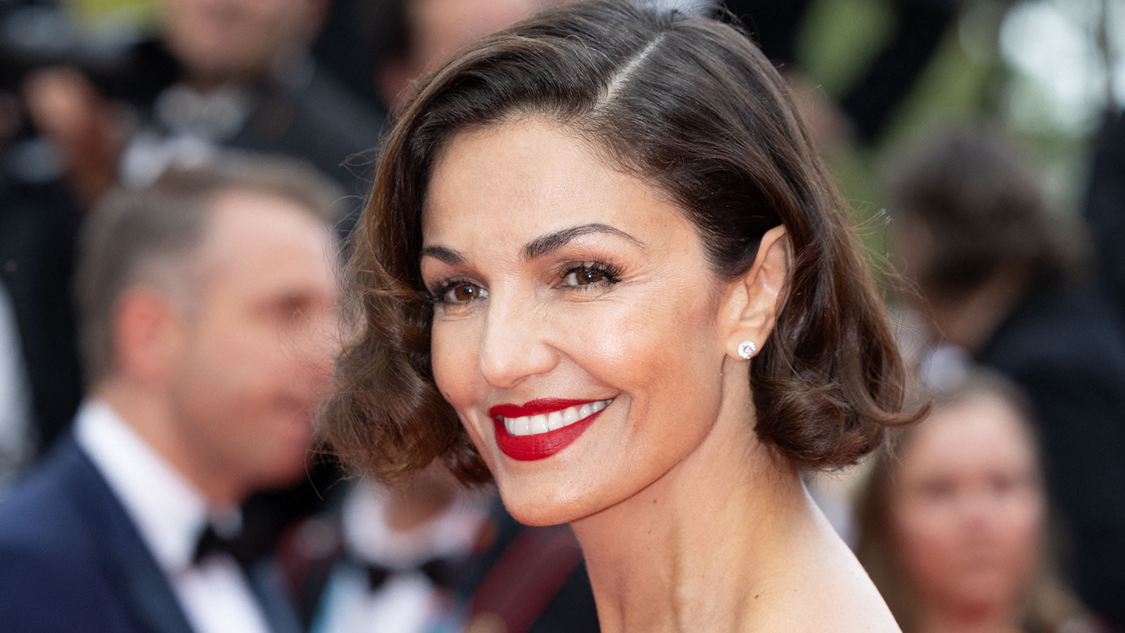 Fransız sinemasının ünlü ismi Nadia Farès hayatını kaybetti