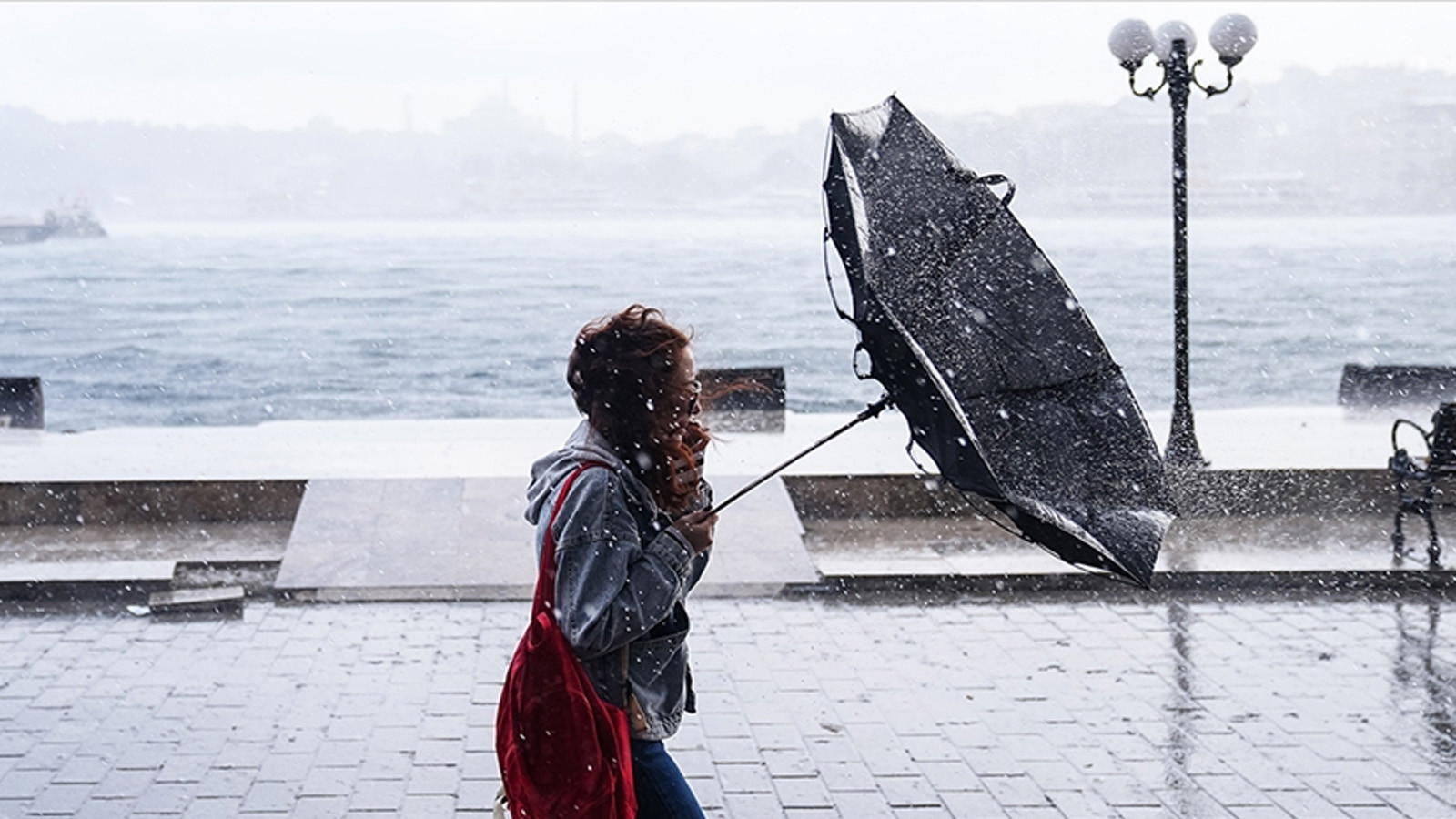 Meteoroloji yeni raporu yayımladı: Sağanak yağış ve kuvvetli rüzgar geliyor