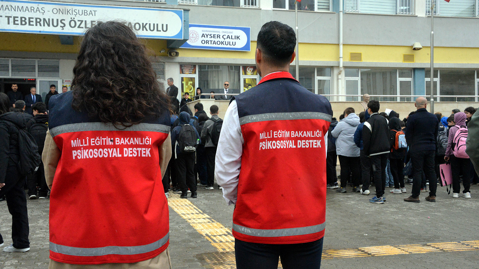 Ayser Çalık Ortaokulu, yeni binasında eğitime başladı