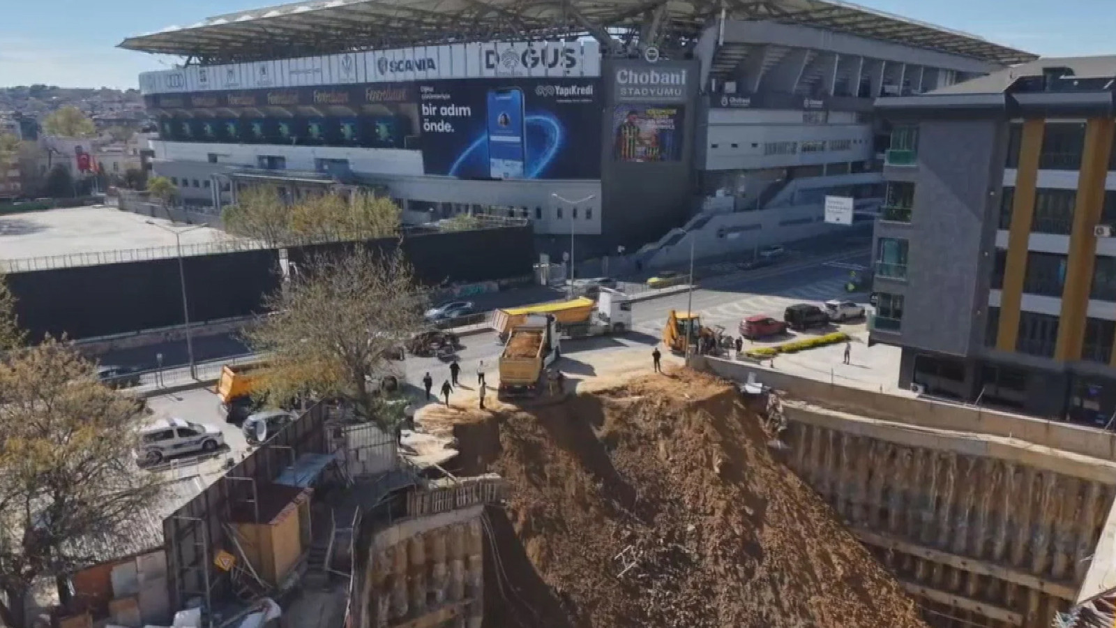 Fenerbahçe stadının yakınında çökme!