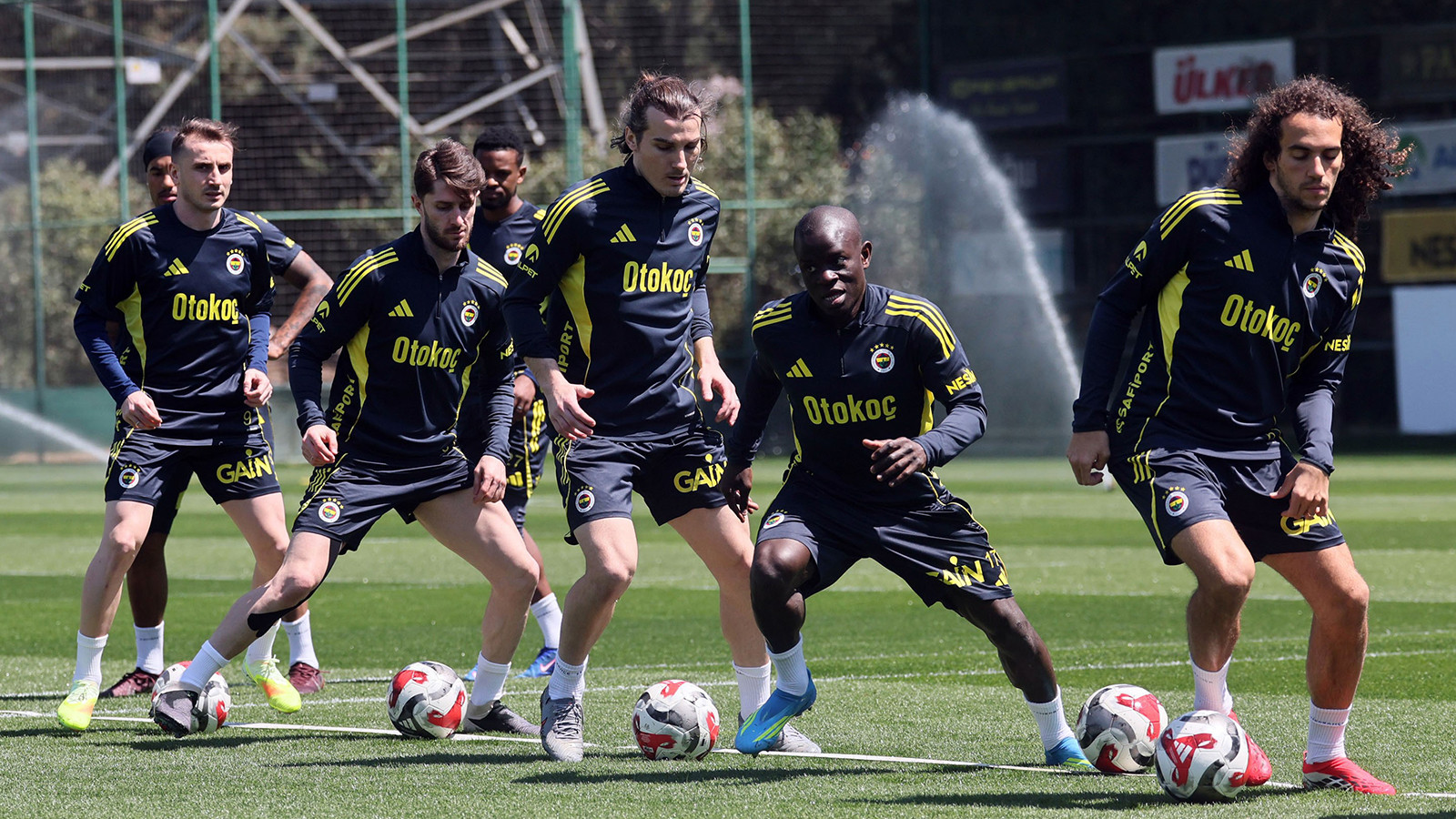 Fenerbahçe'de Konyaspor maçı hazırlıkları tamamlandı