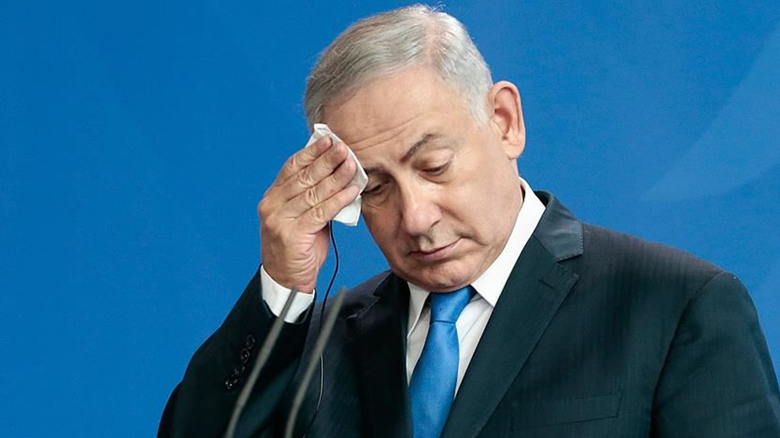 Netanyahu'nun yargı sürecine 'savaş' ertelemesi!