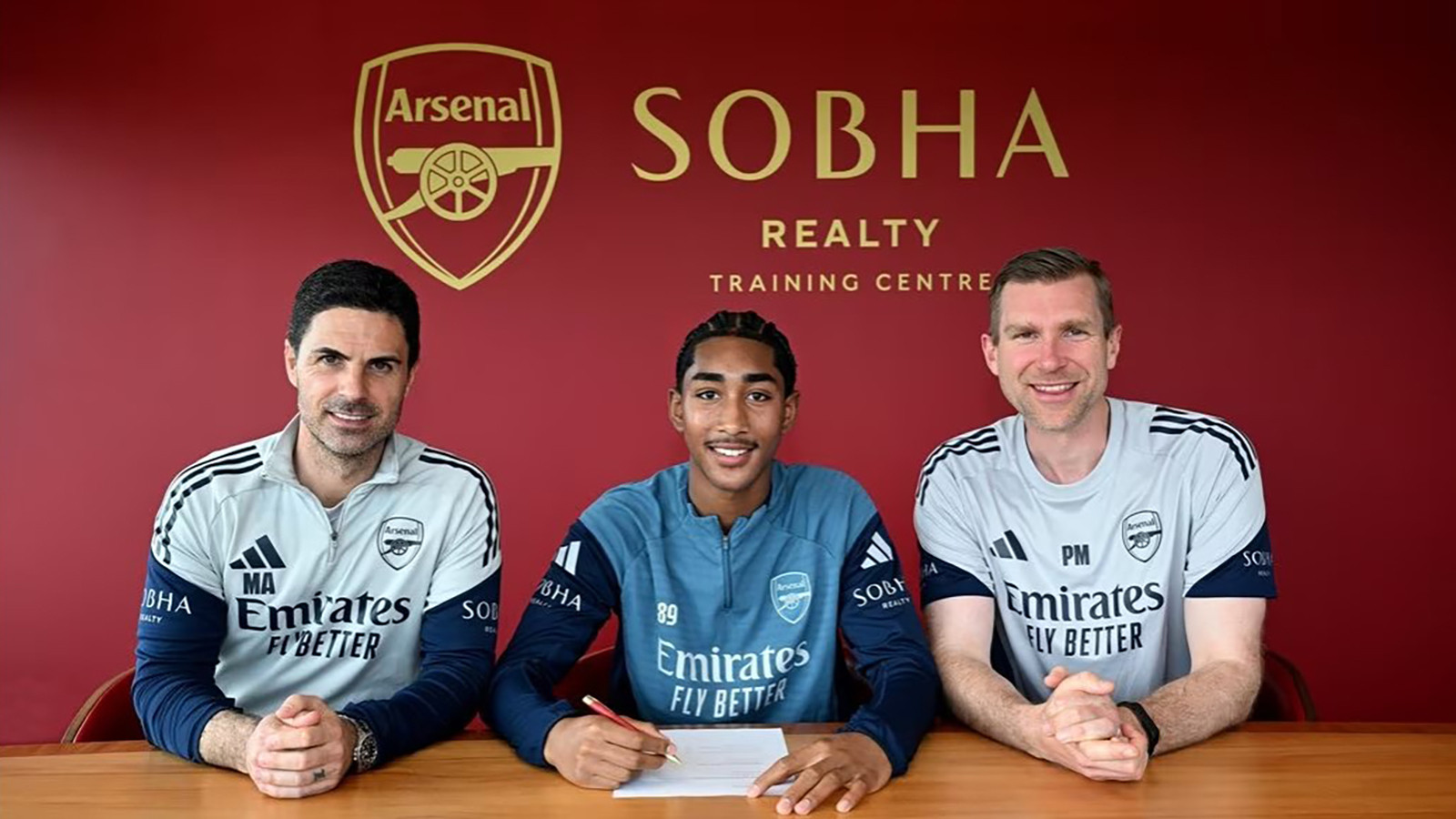 Arsenal, 16 yaşındaki oyuncusu Marli Salmon ile ön sözleşme imzaladı