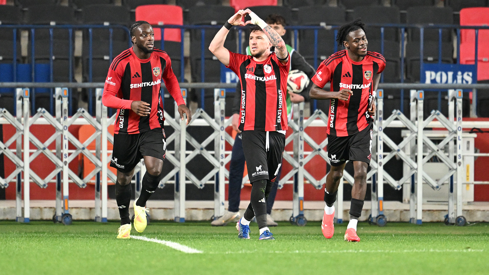 Gaziantep FK, Süper Lig'de galibiyeti hatırladı