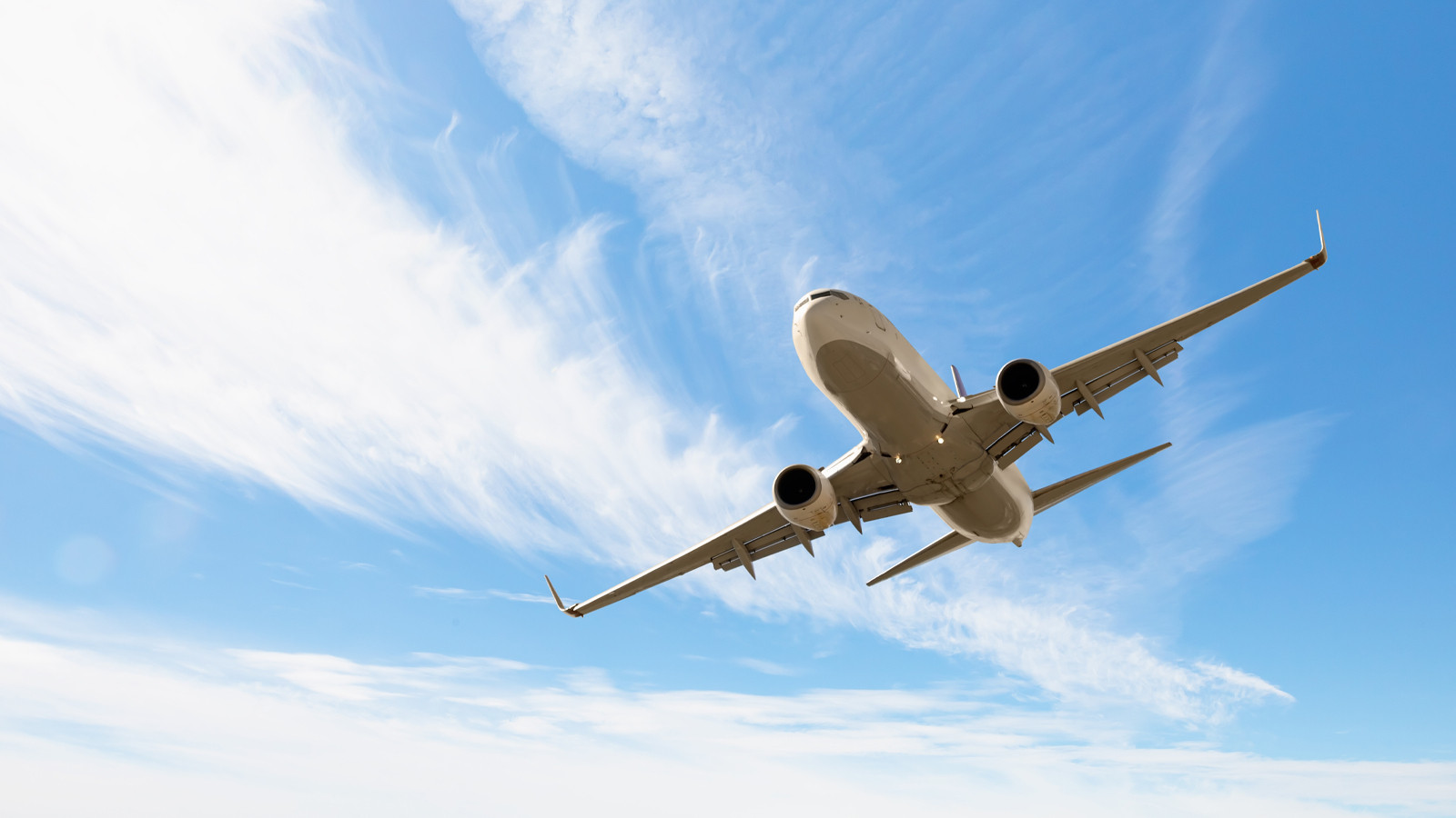 İran’da mahsur kalan uçak 53 gün sonra Türkiye’ye geri dönüyor