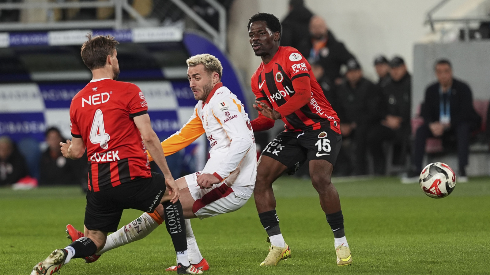 Süper Lig'de 12 kulüp PFDK'ya sevk edildi