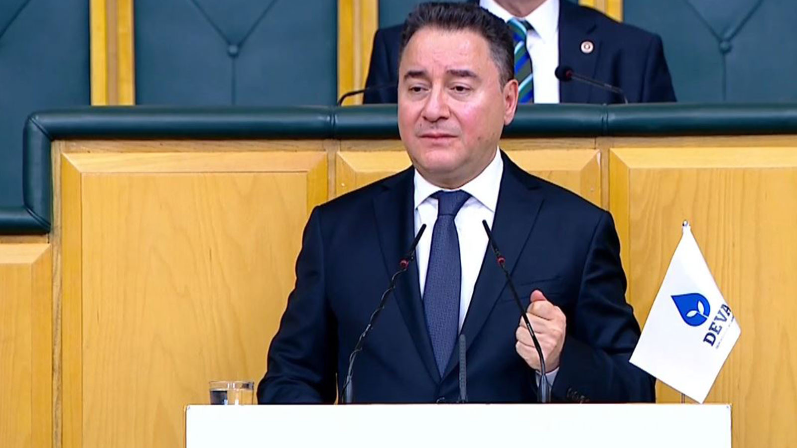 Ali Babacan: Okullarla ilgili araştırma komisyonuna destek veririz