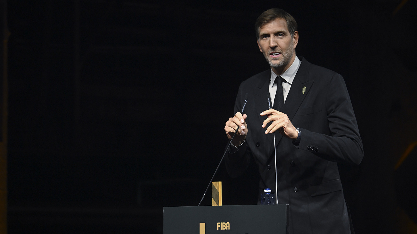 Alman efsane basketbolcu Dirk Nowitzki, Hidayet Türkoğlu'na övgüler yağdırdı