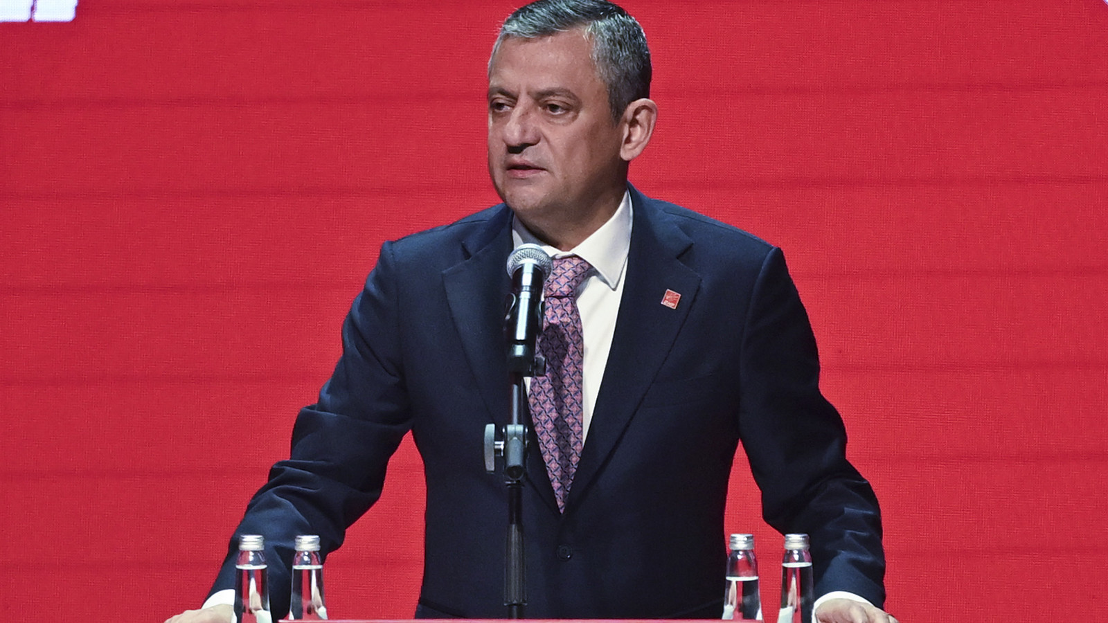 CHP lideri Özel: Bu düzeni değiştirene kadar durmayacağız