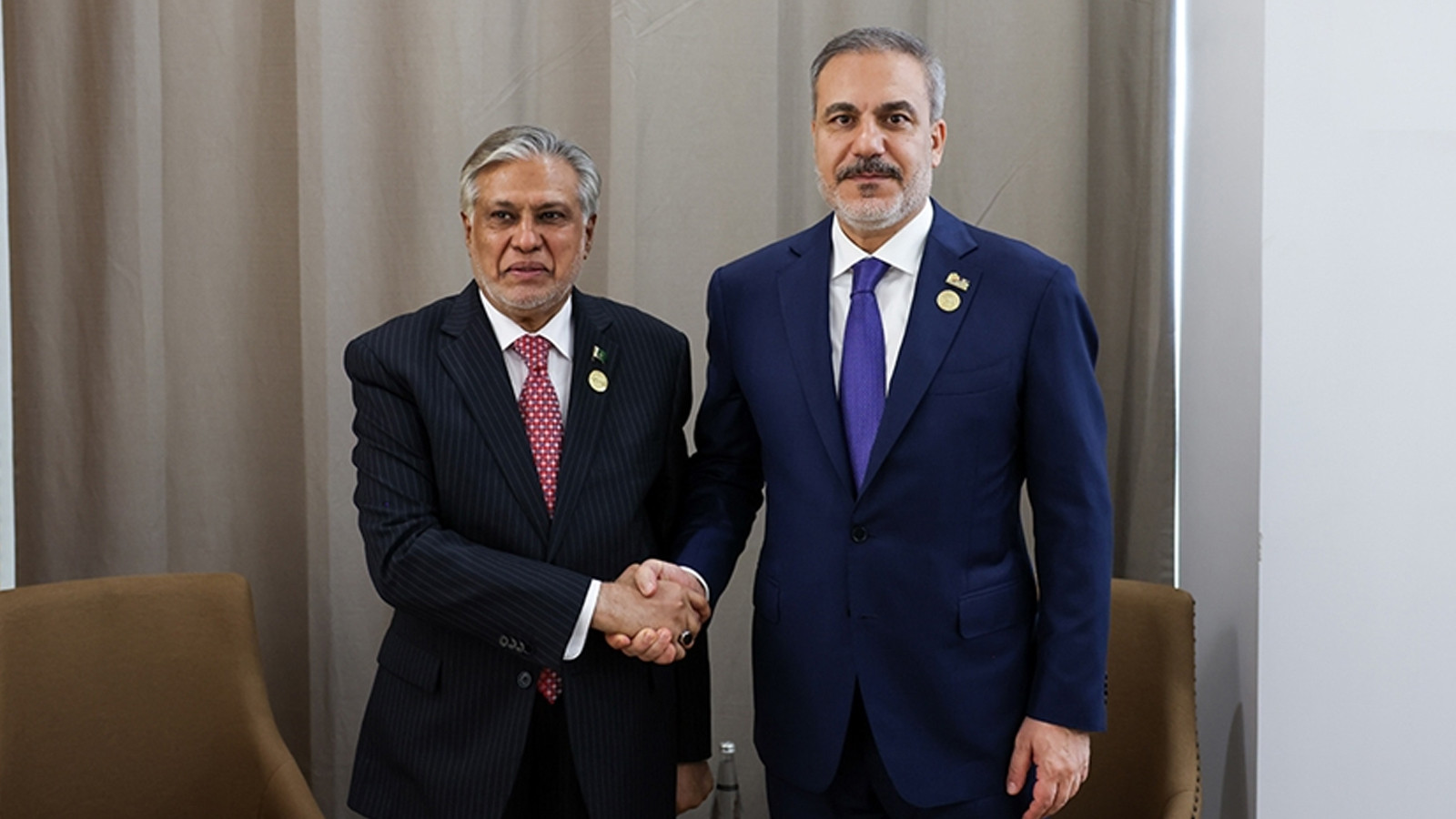 Dışişleri Bakanı Fidan, Pakistanlı mevkidaşı Ishaq Dar ile görüştü