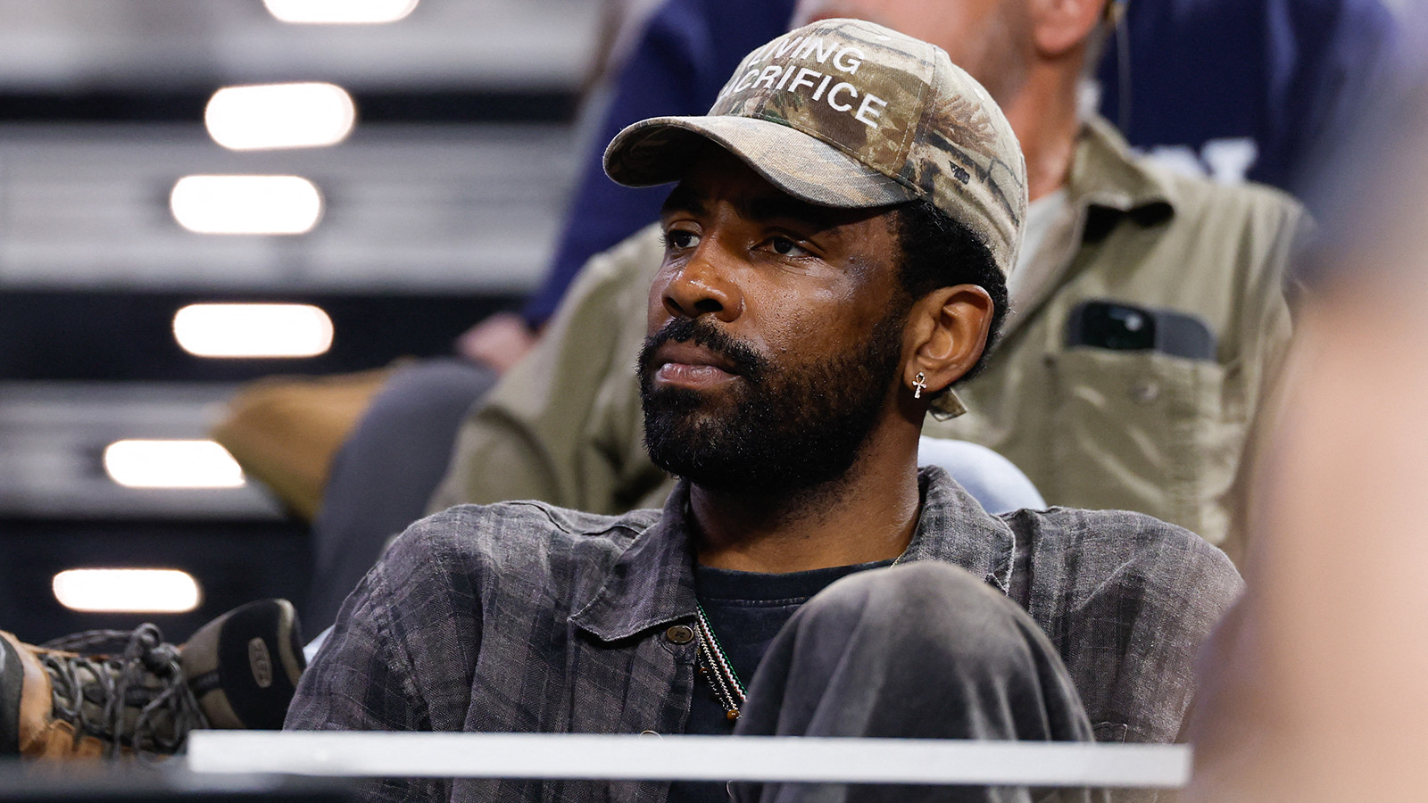 NBA oyuncusu Kyrie Irving, İsrail askerlerinin okula gitmesini engellediği Filistinli çocuğu profil fotoğrafı yaptı