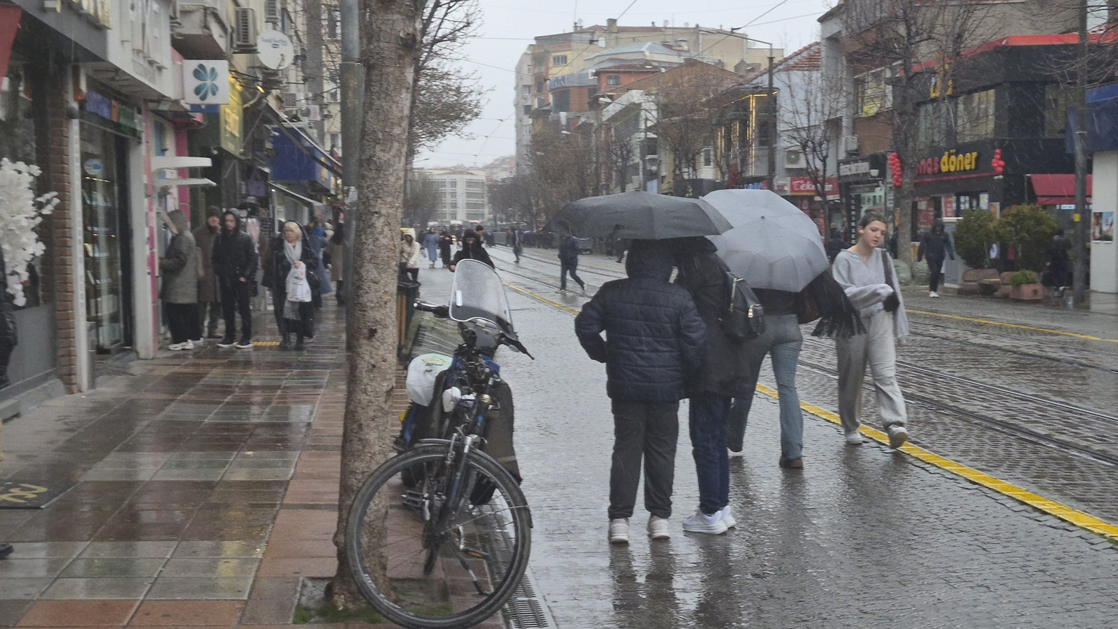 Bu 5 şehirde yaşayanlar gök gürültülü sağanak yağışa dikkat!