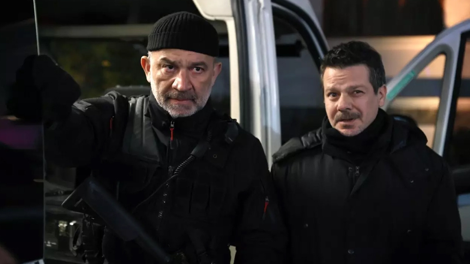 Arka Sokaklar 746. bölüm tek parça full izle! Kanal D Arka Sokaklar son bölüm izle!