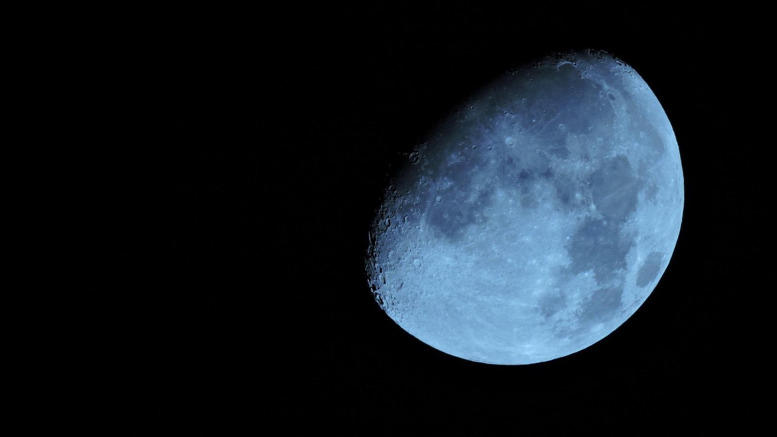 Çin, Ay'da iki yeni mineral keşfetti