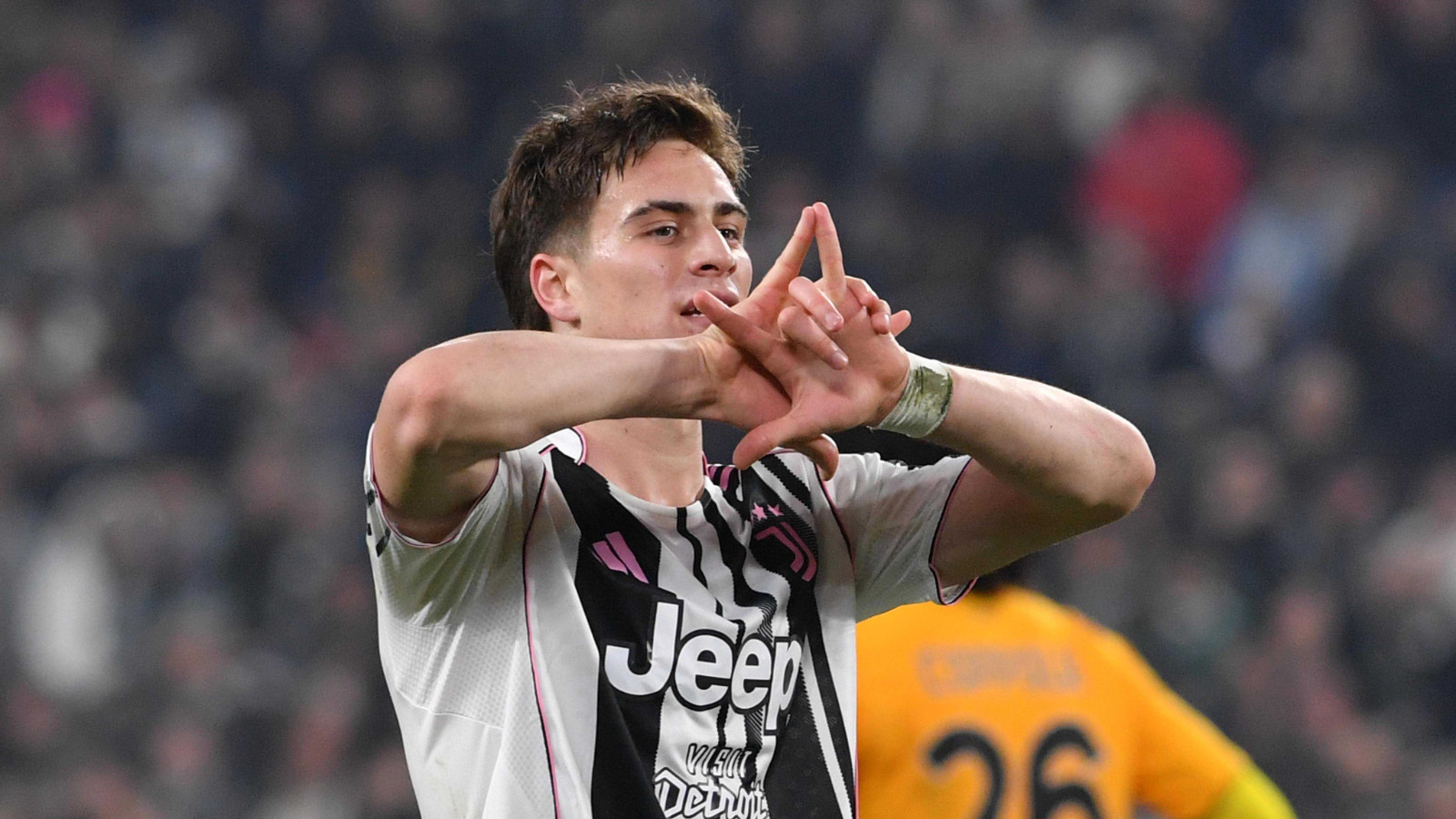 İddia: Real Madrid Kenan Yıldız'dan vazgeçti, Leao'yu alacak