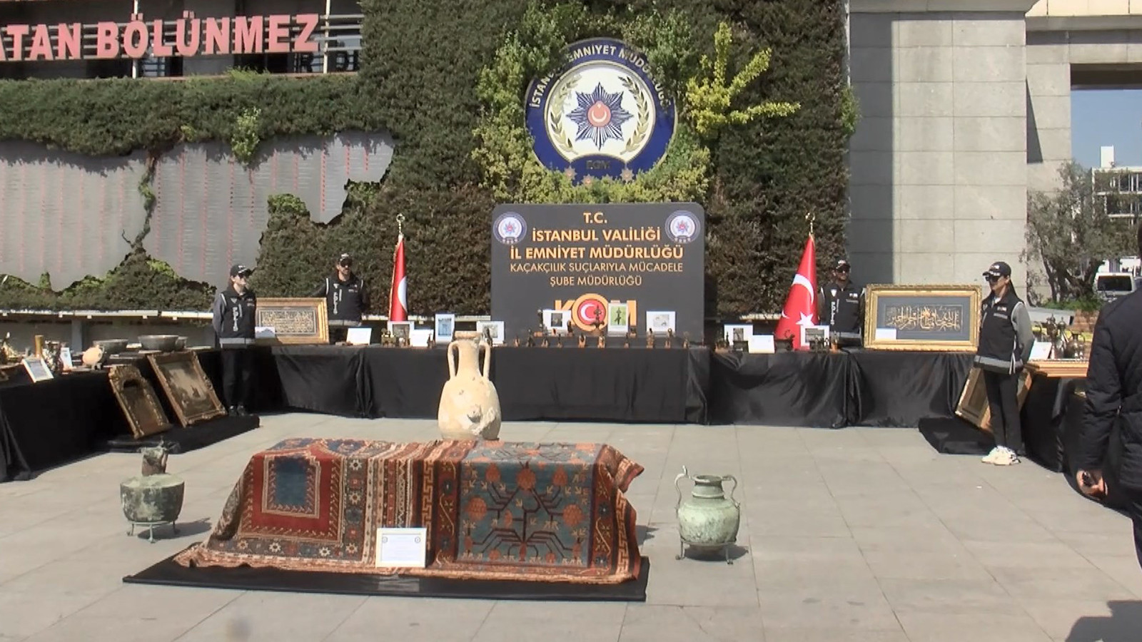 İstanbul'da tarihi eser operasyonu: 12 gözaltı