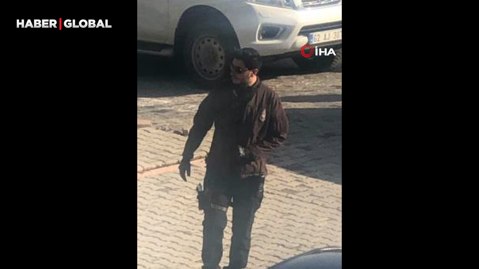 Mustafa Türkay Sonel'in silahlı ve kamuflajlı fotoğrafı ortaya çıktı