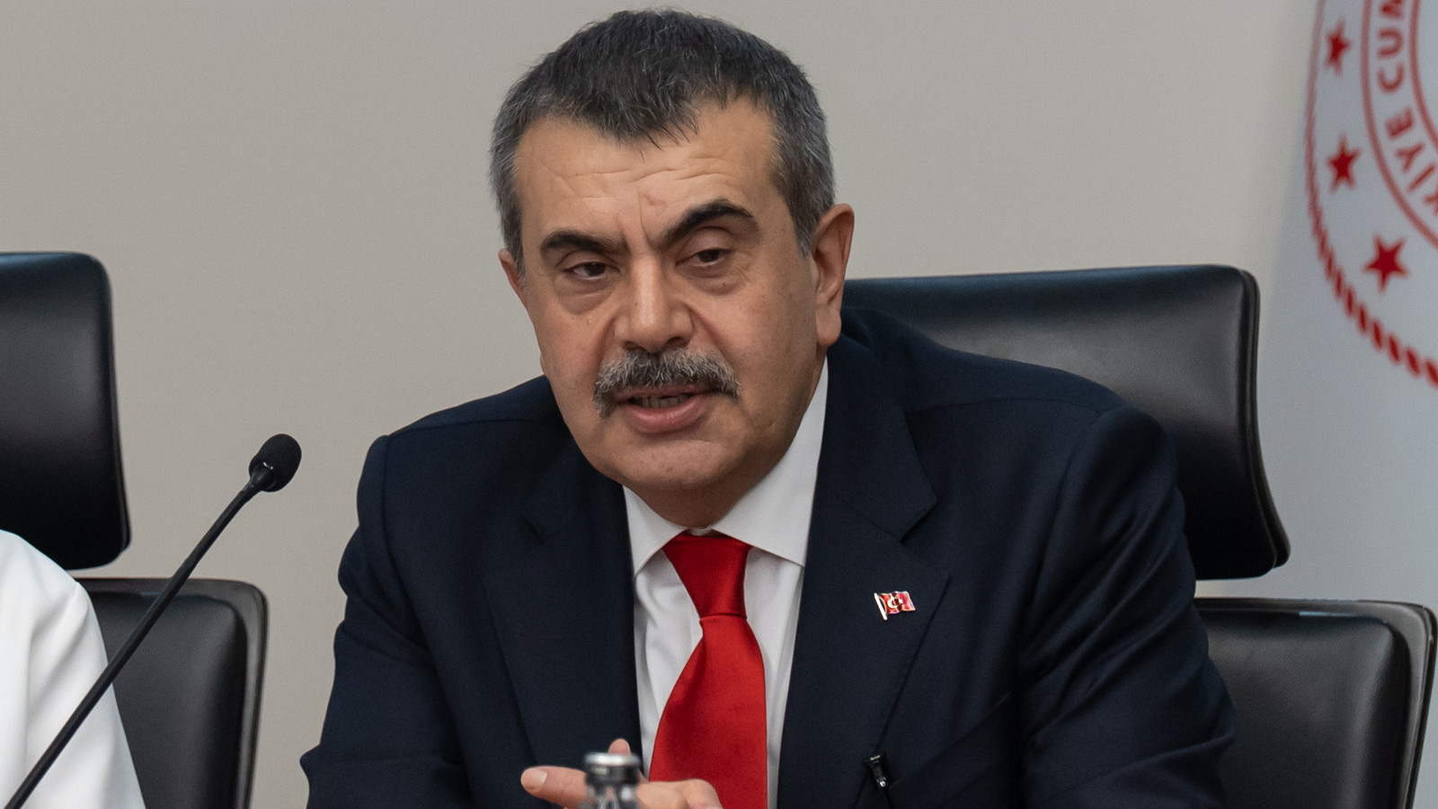 Okullardaki yeni güvenlik önlemleri... Bakan Tekin açıkladı