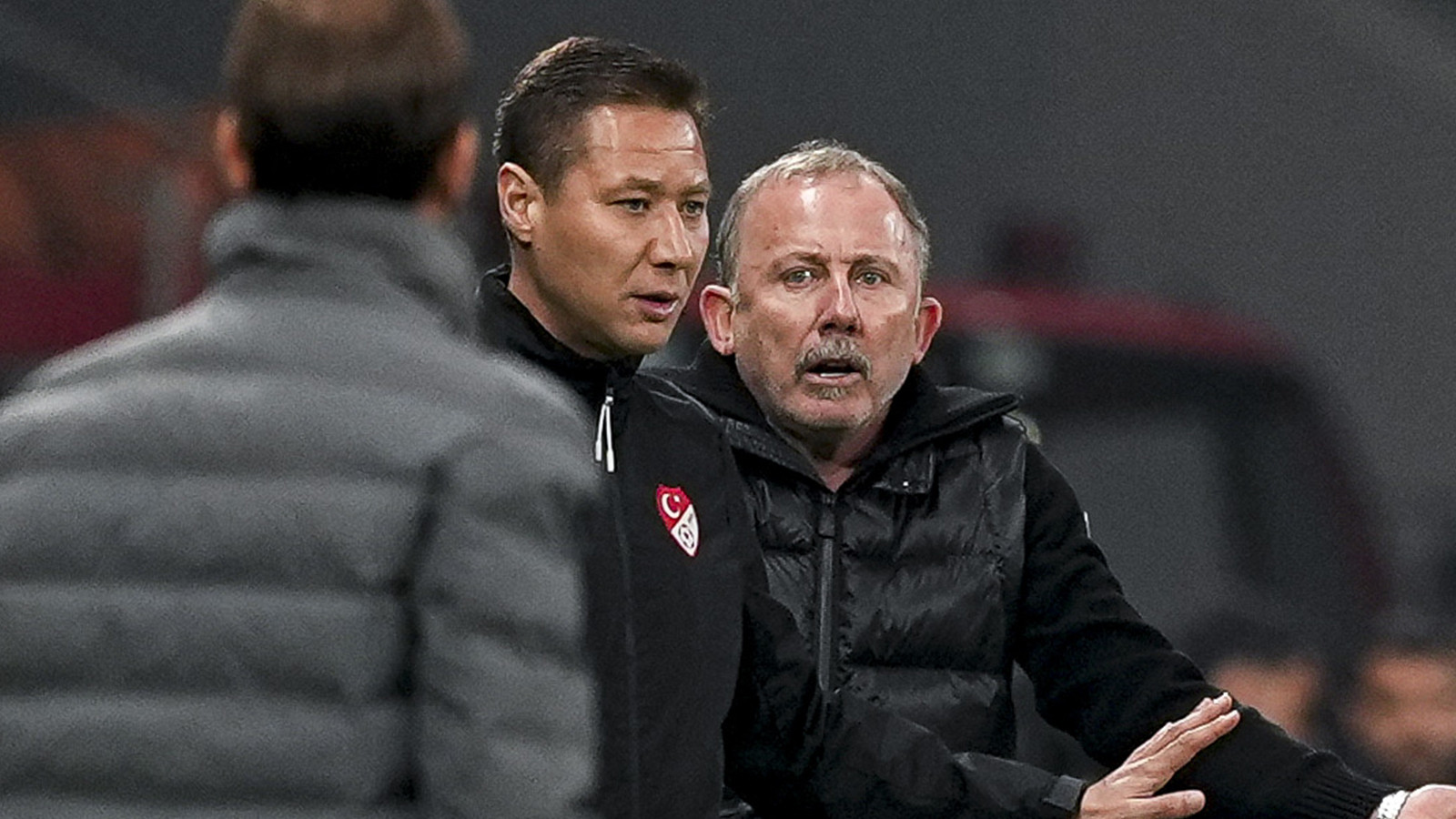 Sergen Yalçın: Yazın kadroda bir değişim yaşanacak