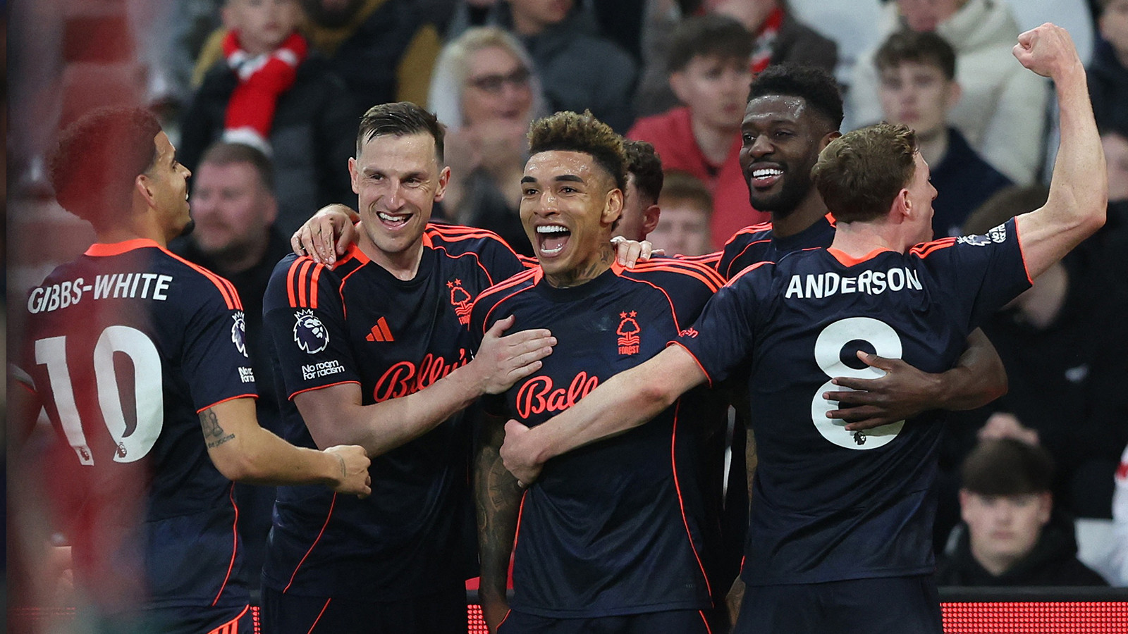 Vitor Pereira'nın ekibi Nottingham Forest'tan kümede kalma yolunda dev adım