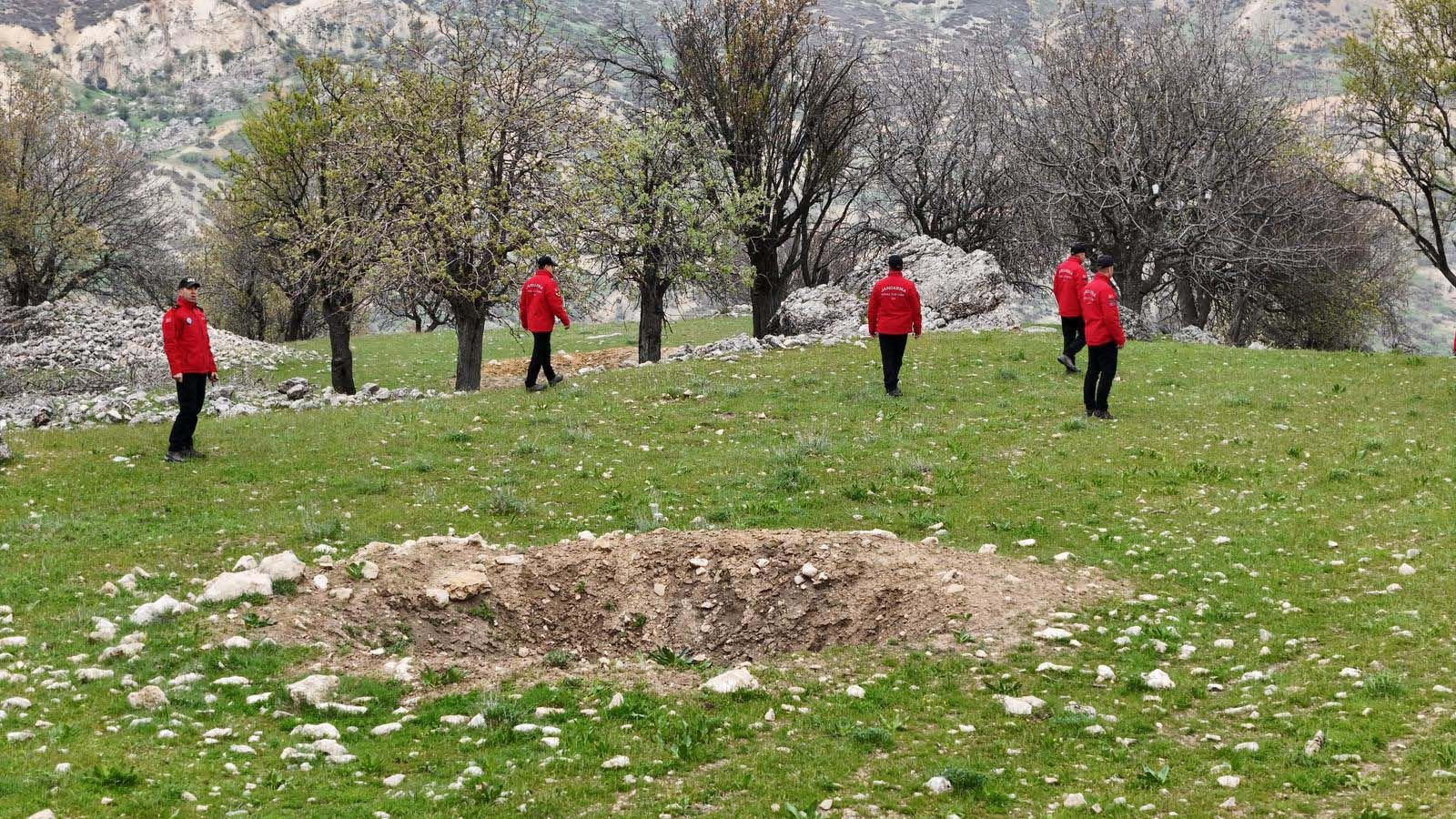 JAK ile JASAT ekipleri bölgede... Tunceli'de her yer didik didik aranıyor! - Resim: 7