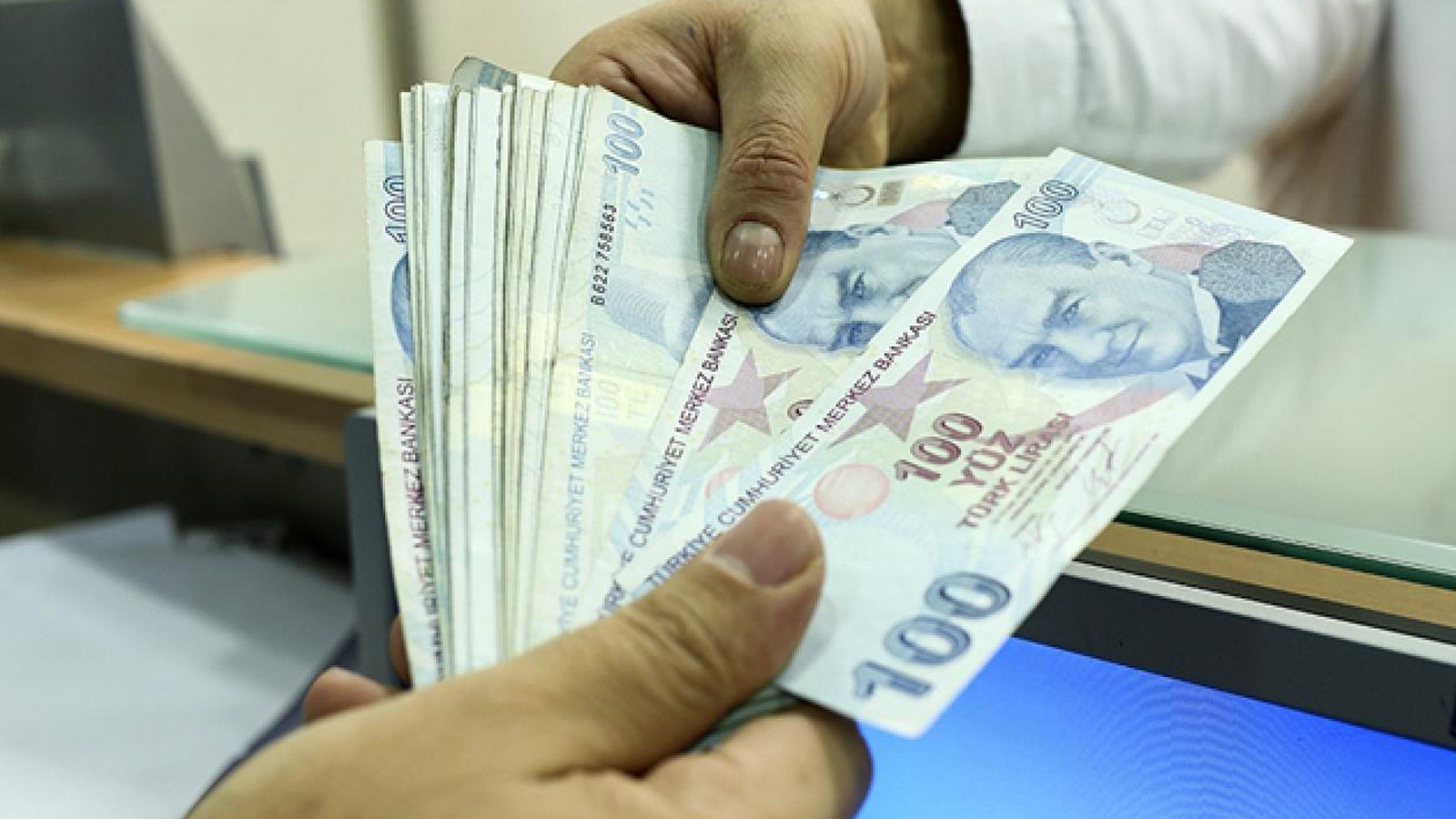 Emekliler için yeni zam formülü! Maaşı bin 500 lira daha artabilir