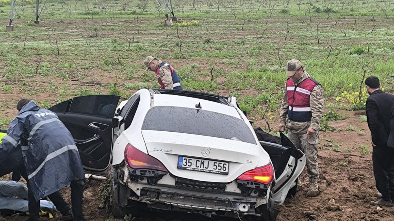 Siirt'te feci kaza: Ölü ve yaralılar var