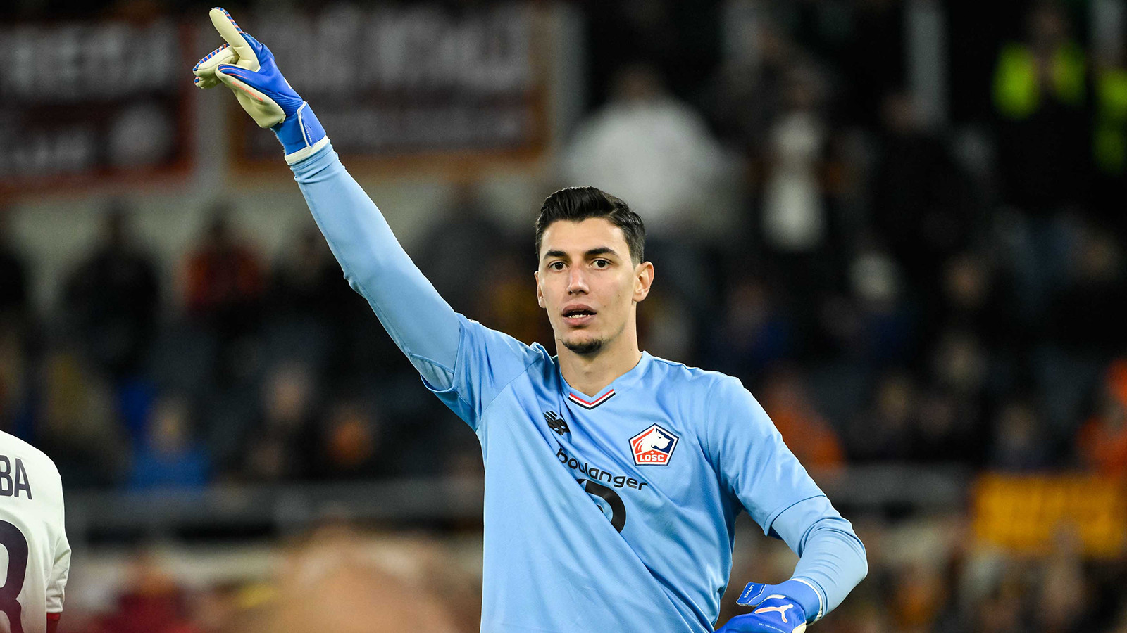 Berke Özer, Fransa Ligue 1'in zirvesinde