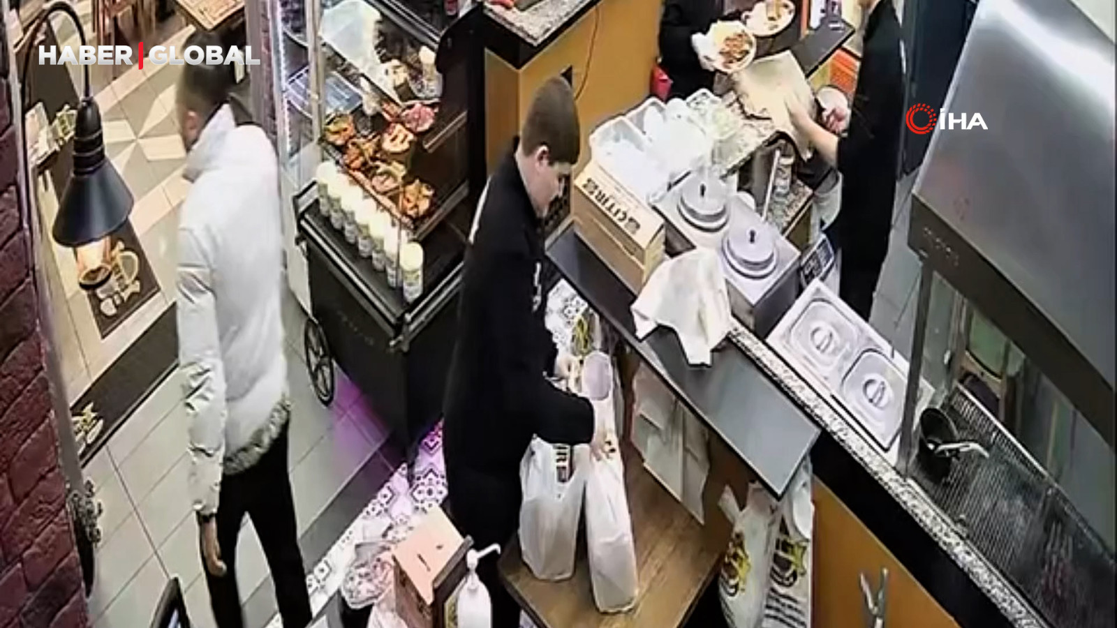 Aynı kişi adına 25 restorandan sipariş verildi: "3 yıldır oluyor bıktım"