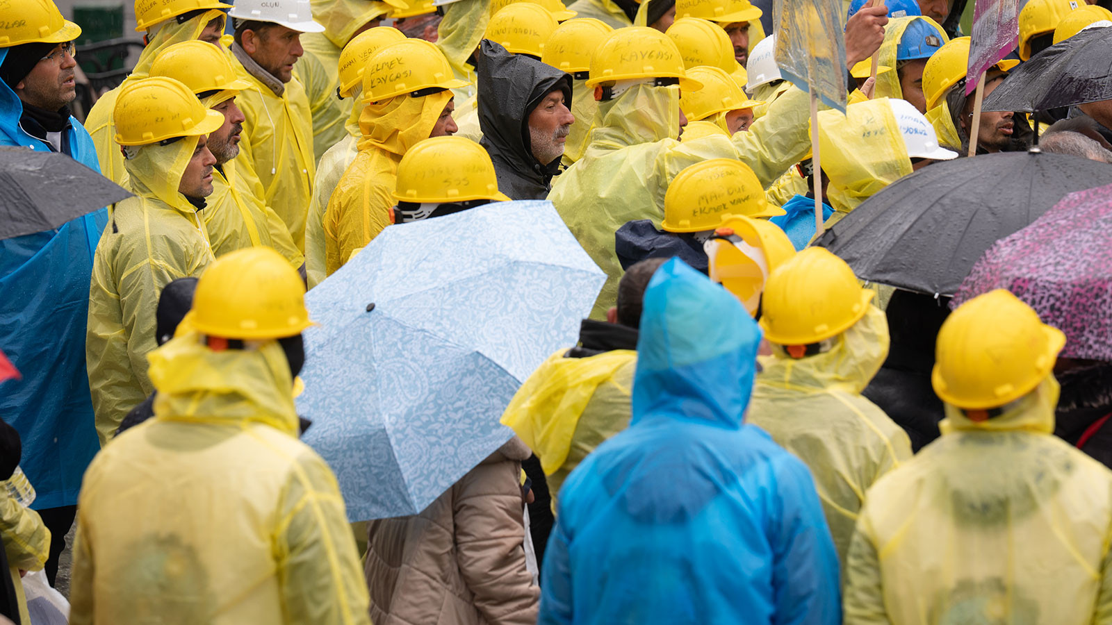Bakanlık duyurdu: 60 milyon Türk lirası işçilerin hesaplarına aktarıldı