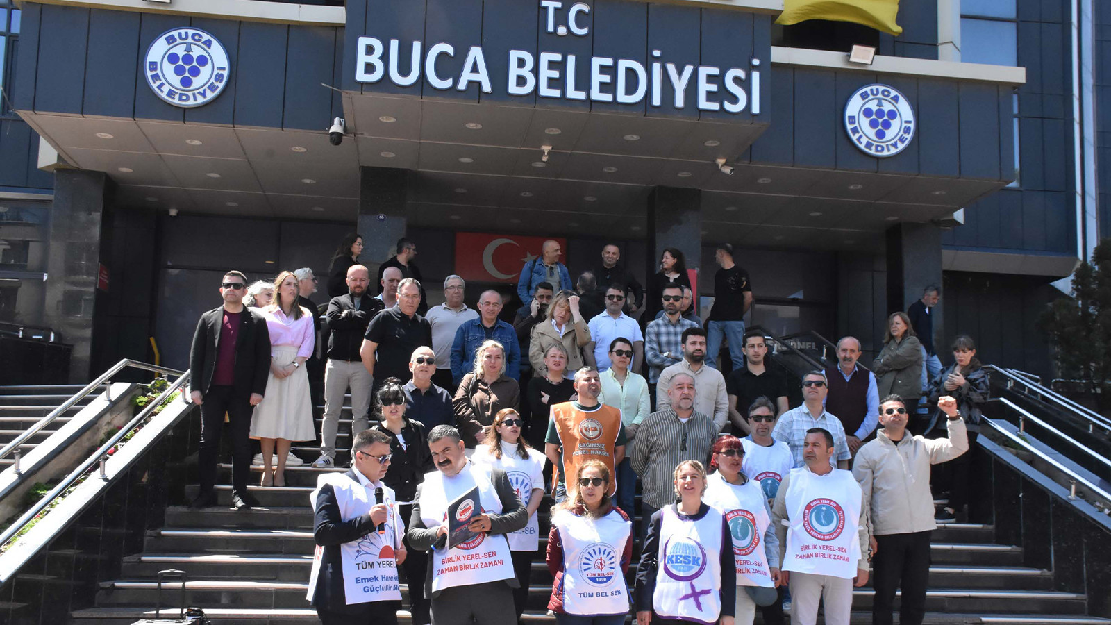 Buca Belediyesi'nde memurlar eylemde