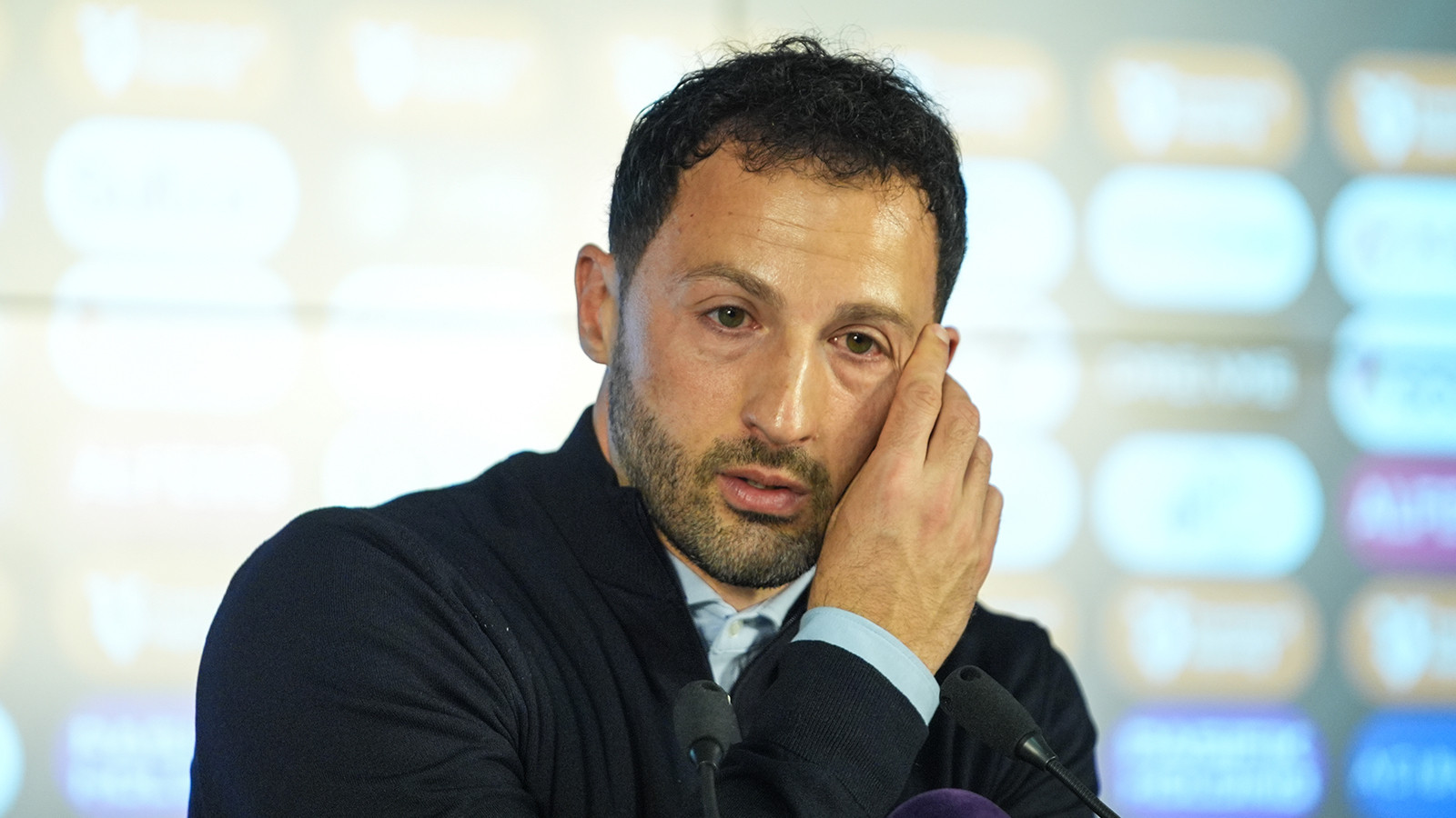 Fenerbahçe'de tek suçlu Domenico Tedeso ilan edildi: Yönetim futbolcularda dokunmadı