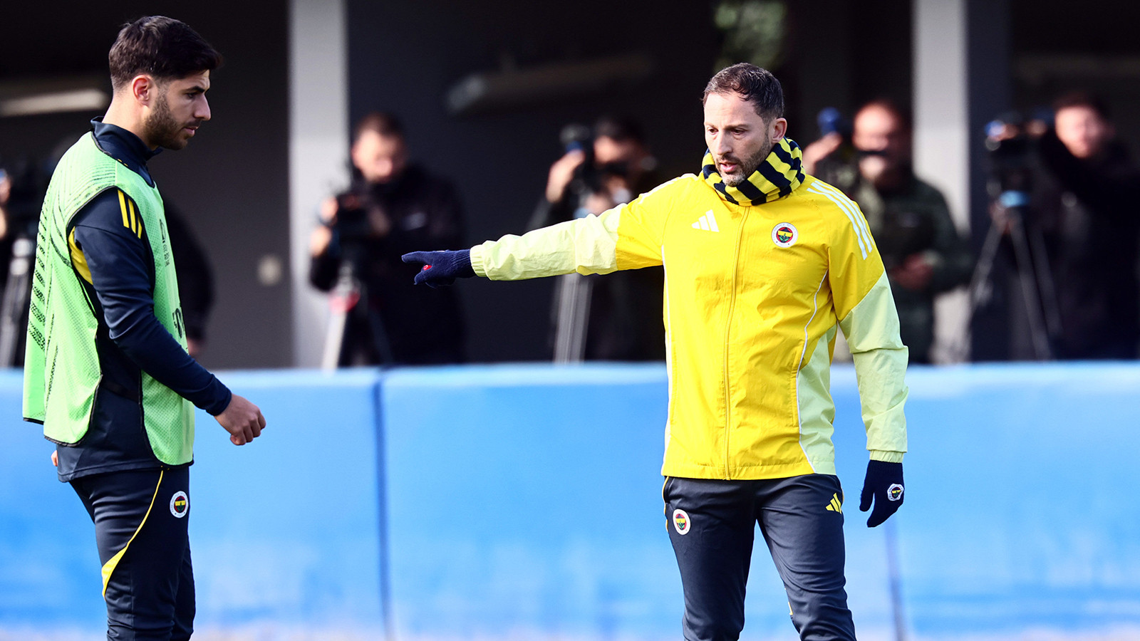 Fenerbahçeli futbolcular Tedesco'ya veda etti: "Sen inanılmaz bir insansın"